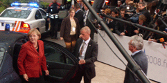 Den tyske kansler Angela Merkel ankommer til EU-topmødet